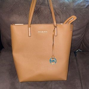 Authentic EUC Tan Michael Khors purse